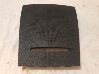 bontott MERCEDES-BENZ A-CLASS Műszerfal Középső Hangszóró Burkolat