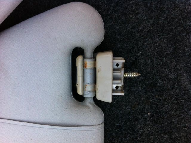 bontott MERCEDES-BENZ A-CLASS Napellenző Tartó (Pozíciófüggetlen)