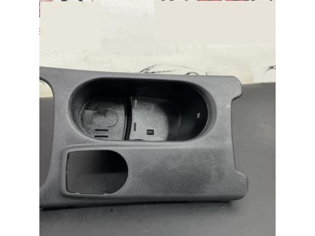 bontott MERCEDES-BENZ A-CLASS Pohártartó