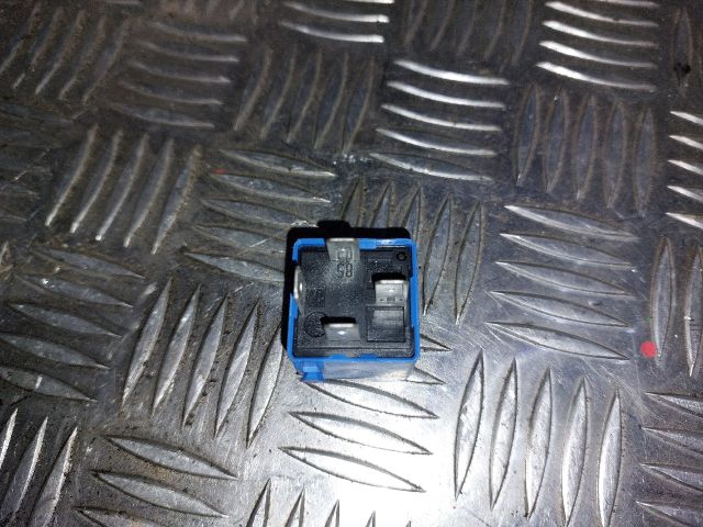 bontott MERCEDES-BENZ A-CLASS Relé