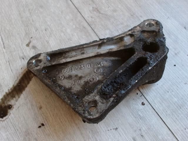 bontott MERCEDES-BENZ A-CLASS Tartó Bak