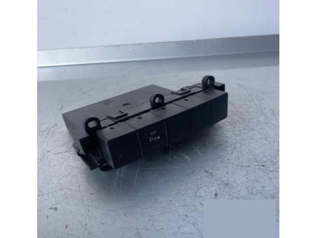 bontott MERCEDES-BENZ A-CLASS Tolatóradar Kapcsoló