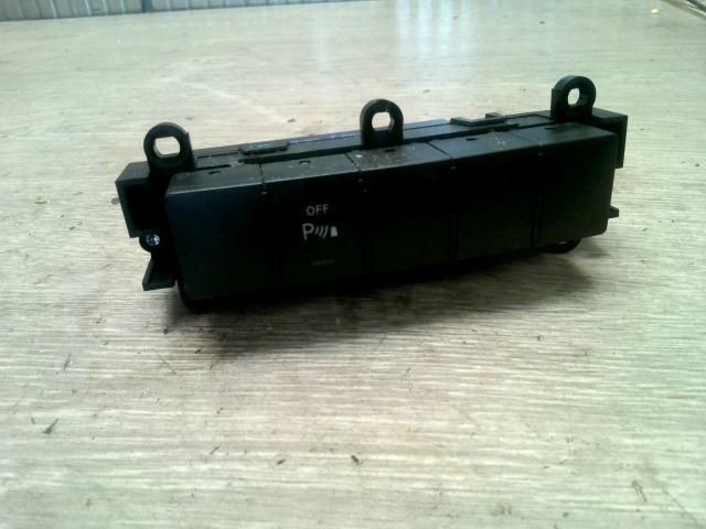 bontott MERCEDES-BENZ A-CLASS Tolatóradar Kapcsoló