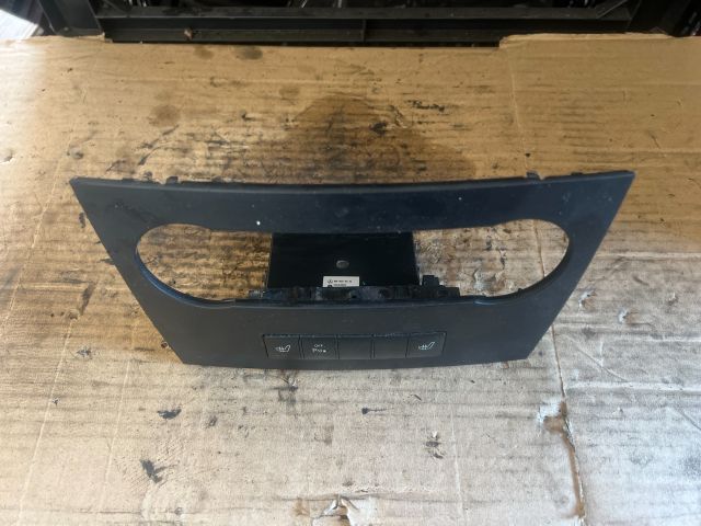 bontott MERCEDES-BENZ A-CLASS Ülésfűtés Kapcsoló Pár