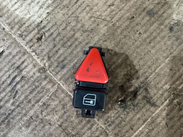 bontott MERCEDES-BENZ A-CLASS Vészvillogó Kapcsoló