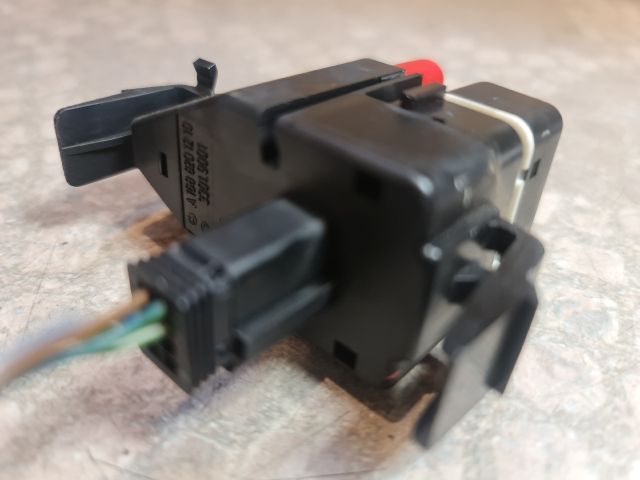 bontott MERCEDES-BENZ A-CLASS Vészvillogó Kapcsoló