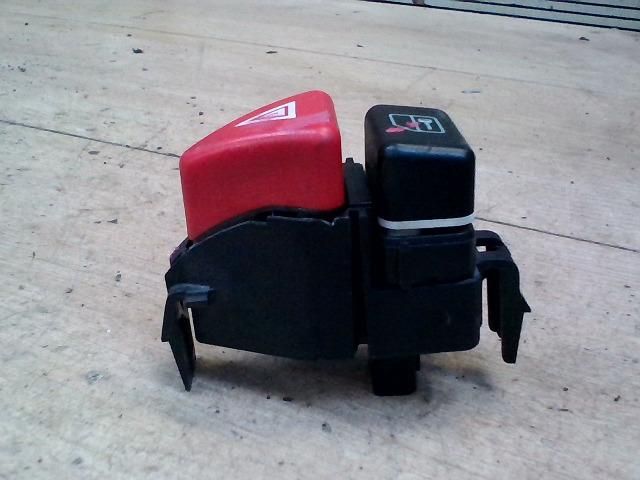 bontott MERCEDES-BENZ A-CLASS Vészvillogó Kapcsoló