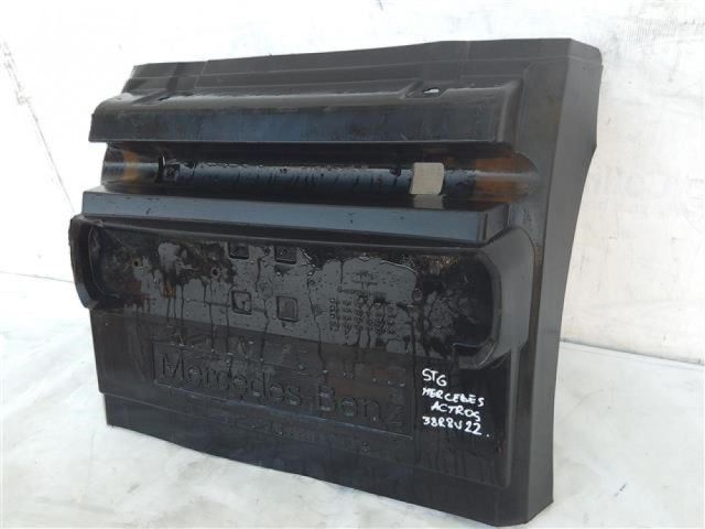 bontott MERCEDES-BENZ ACTROS Bal hátsó Sárvédő Gumi