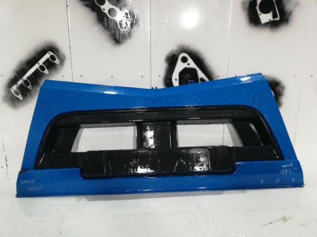 bontott MERCEDES-BENZ ACTROS Első Lökhárító Alsó Középső Díszrács