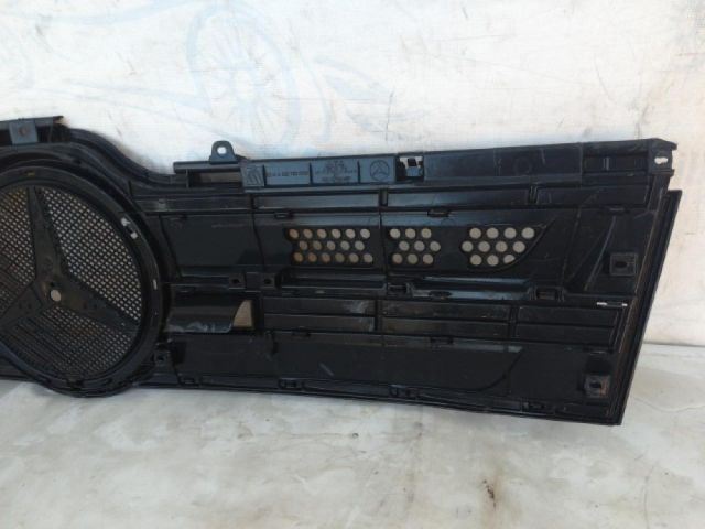 bontott MERCEDES-BENZ ACTROS Hűtőrács