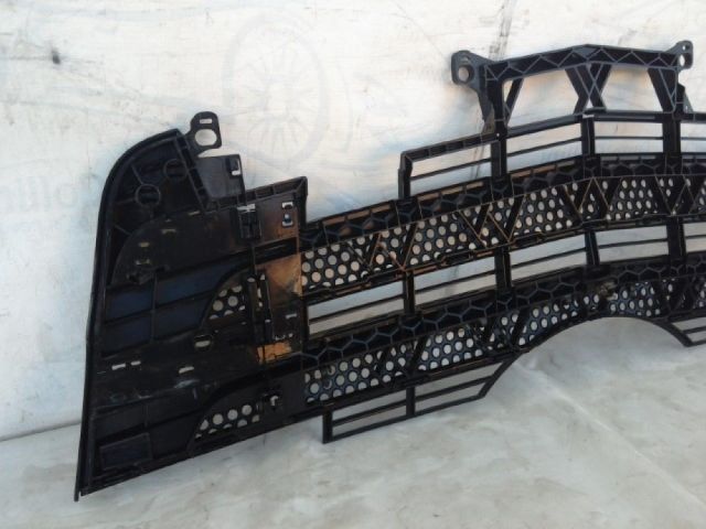 bontott MERCEDES-BENZ ACTROS Hűtőrács