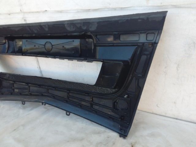 bontott MERCEDES-BENZ ACTROS Hűtőrács