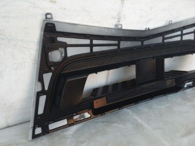 bontott MERCEDES-BENZ ACTROS Hűtőrács