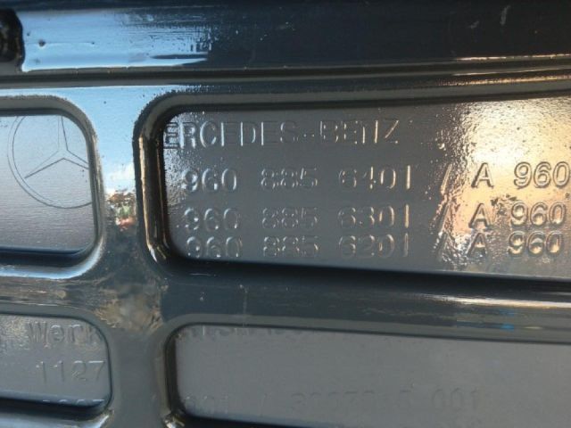 bontott MERCEDES-BENZ ACTROS Hűtőrács