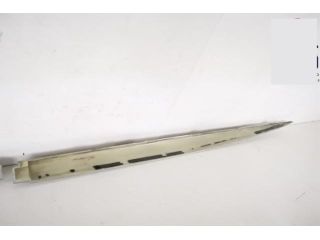 bontott MERCEDES-BENZ AMG GT Bal hátsó Küszöb Díszléc