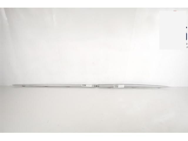 bontott MERCEDES-BENZ AMG GT Bal hátsó Küszöb Díszléc