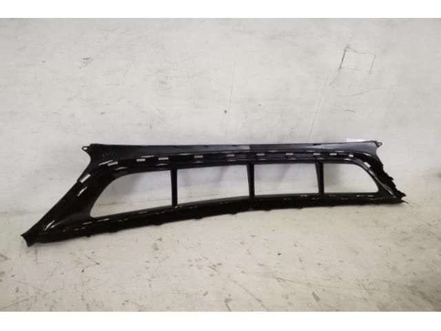 bontott MERCEDES-BENZ AMG GT Első Lökhárító Alsó Középső Díszrács