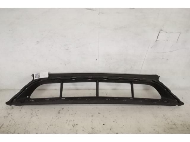 bontott MERCEDES-BENZ AMG GT Első Lökhárító Alsó Középső Díszrács