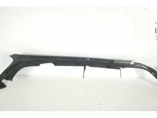 bontott MERCEDES-BENZ AMG GT Első Lökhárító Díszléc