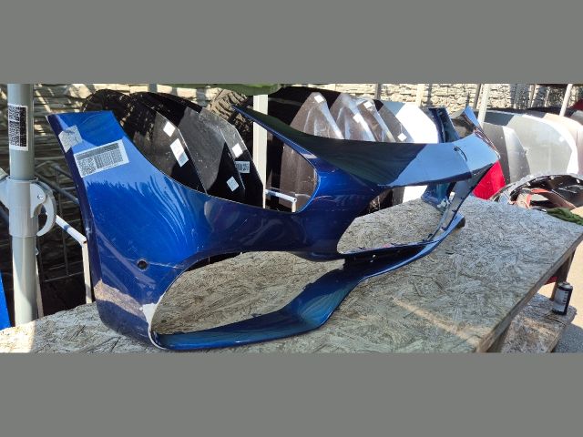 bontott MERCEDES-BENZ AMG GT Első Lökhárító (Üresen)