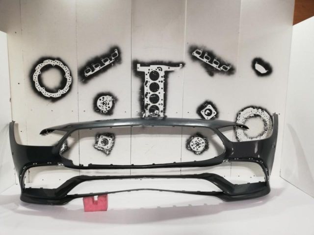 bontott MERCEDES-BENZ AMG GT Első Lökhárító (Üresen)