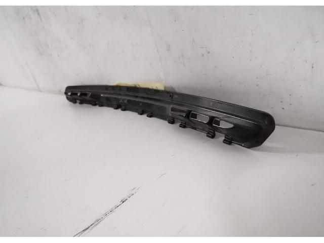 bontott MERCEDES-BENZ AMG GT Hátsó Lökhárító Díszléc