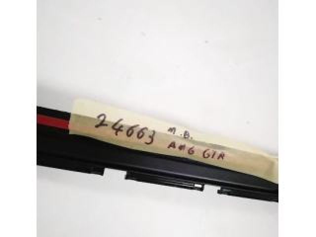 bontott MERCEDES-BENZ AMG GT Hátsó Lökhárító Díszléc