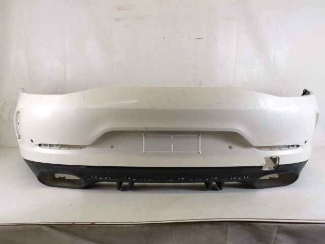 bontott MERCEDES-BENZ AMG GT Hátsó Lökhárító (Üresen)