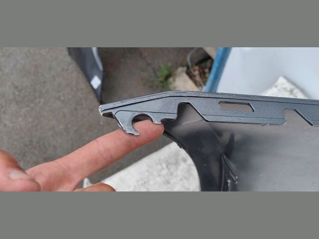 bontott MERCEDES-BENZ AMG GT Hátsó Lökhárító (Üresen)