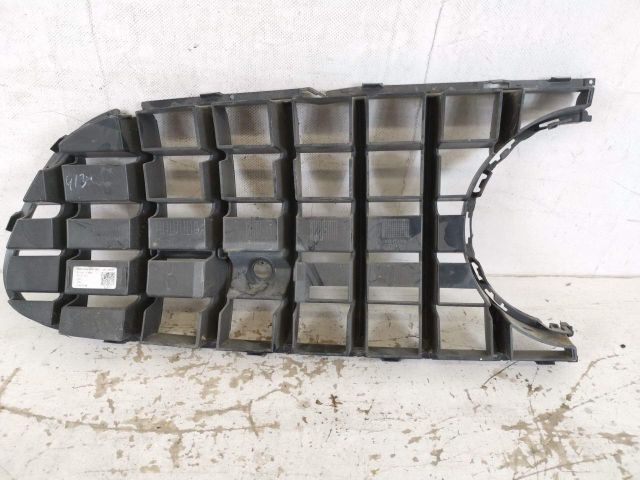 bontott MERCEDES-BENZ AMG GT Hűtőrács