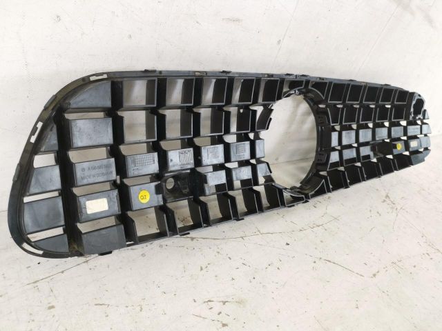 bontott MERCEDES-BENZ AMG GT Hűtőrács