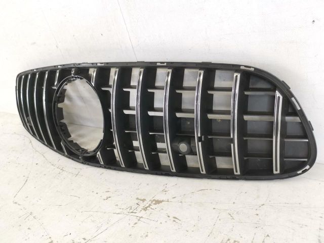 bontott MERCEDES-BENZ AMG GT Hűtőrács