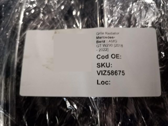 bontott MERCEDES-BENZ AMG GT Hűtőrács