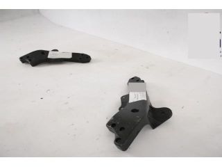 bontott MERCEDES-BENZ AMG GT Jobb első Segédkeret Kitámasztó