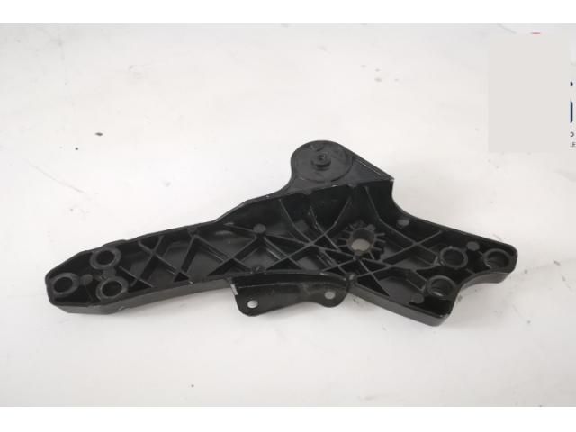 bontott MERCEDES-BENZ AMG GT Jobb első Segédkeret Kitámasztó