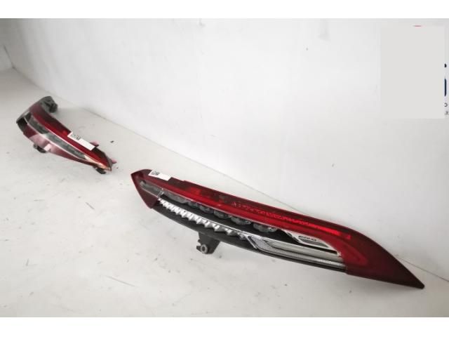 bontott MERCEDES-BENZ AMG GT Jobb Hátsó Lámpa