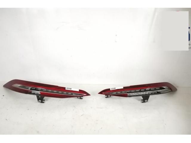 bontott MERCEDES-BENZ AMG GT Jobb Hátsó Lámpa