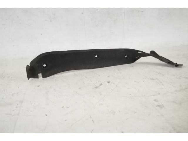 bontott MERCEDES-BENZ AMG GT Jobb Hűtő Légterelő