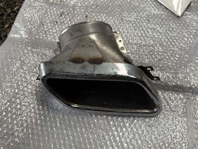 bontott MERCEDES-BENZ AMG GT Jobb Kipufogó Vég