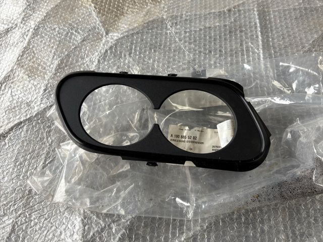 bontott MERCEDES-BENZ AMG GT Jobb Kipufogó Vég