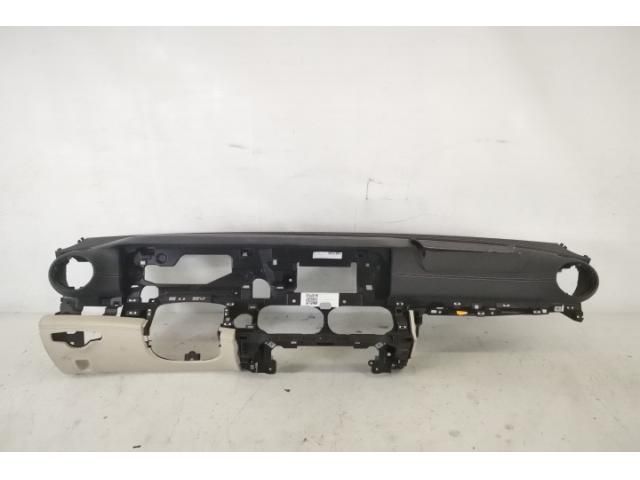 bontott MERCEDES-BENZ AMG GT Műszerfal Héj