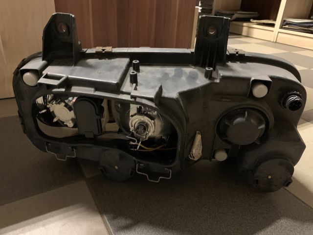 bontott MERCEDES-BENZ ATEGO Bal Fényszóró