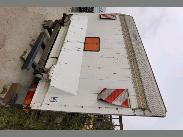 bontott MERCEDES-BENZ ATEGO Tetőablak