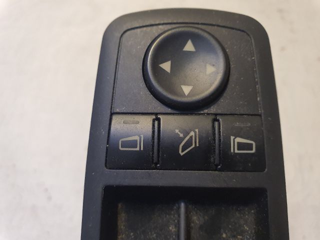 bontott MERCEDES-BENZ B-CLASS Ablakemelő és Tükör Kapcsoló