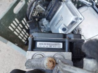 bontott MERCEDES-BENZ B-CLASS ABS Kocka