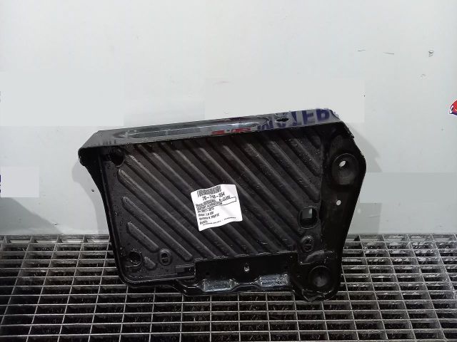 bontott MERCEDES-BENZ B-CLASS Akkumulátor Tartó