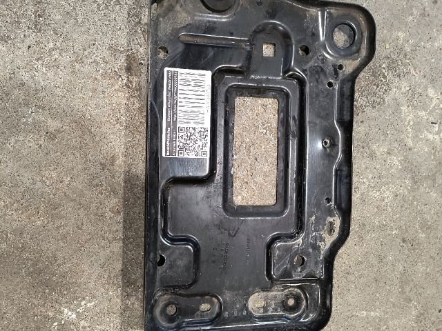 bontott MERCEDES-BENZ B-CLASS Akkumulátor Tartó