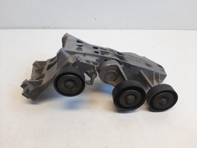 bontott MERCEDES-BENZ B-CLASS Szíjfeszítő Görgő