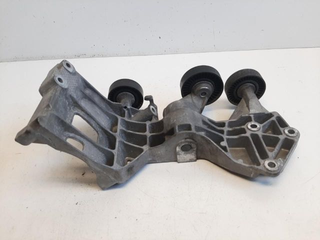 bontott MERCEDES-BENZ B-CLASS Szíjfeszítő Görgő