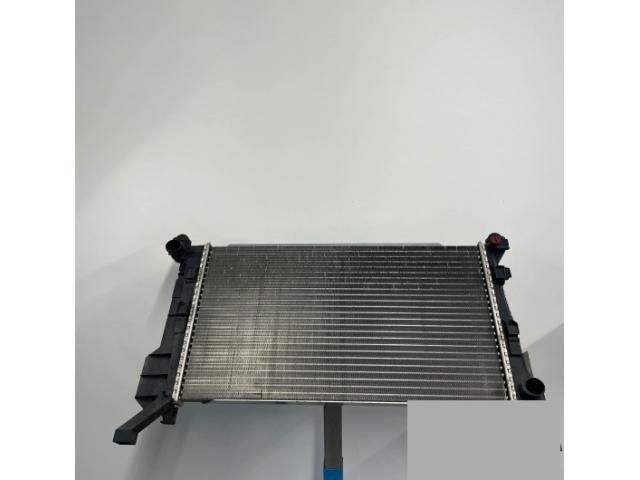 bontott MERCEDES-BENZ B-CLASS Vízhűtő Radiátor (Nem klímás)